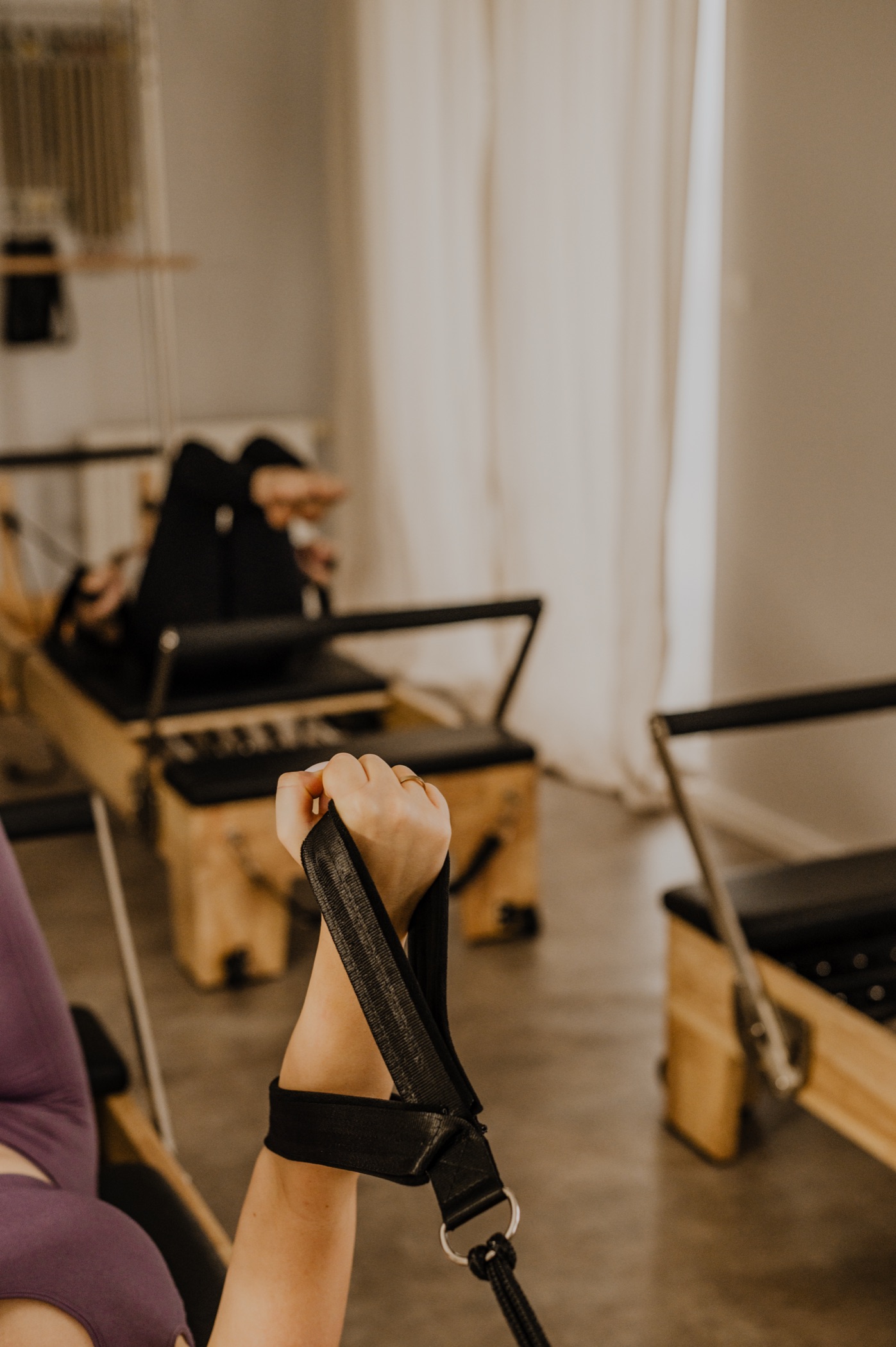 Czym jest pilates na reformerach i dlaczego jest tak popularny?